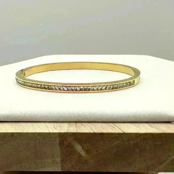 Golden Inlaid Zircon Rhinestones Bangle - Picture 3 of 8